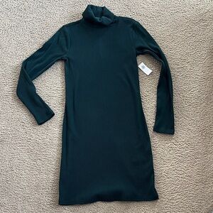 NWT Old Navy fitted Dark Green Turtleneck Dress size small